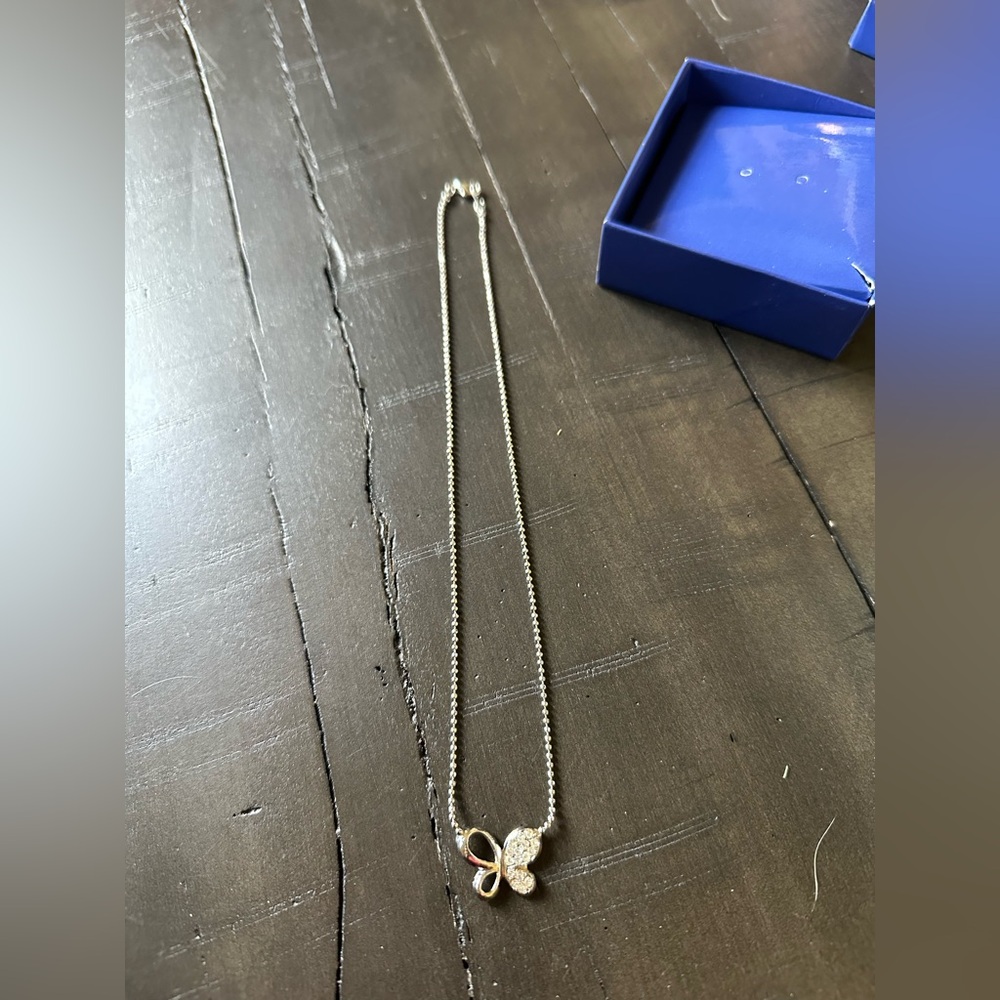 Elegant Silver Necklace